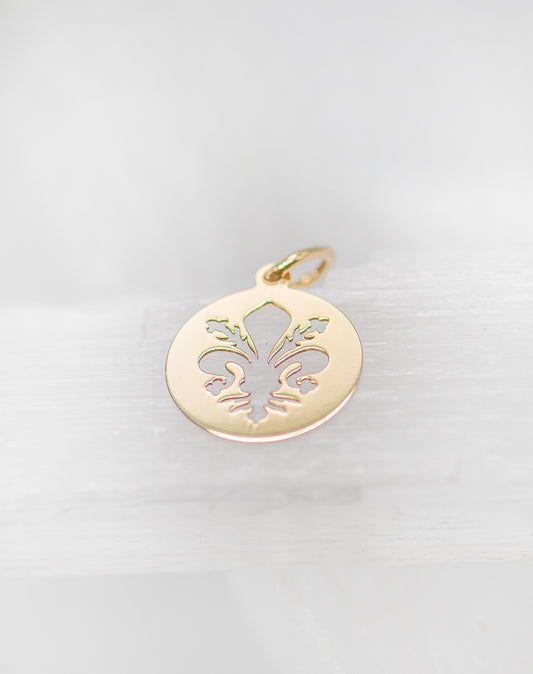 Fleur de lis pendant 00126