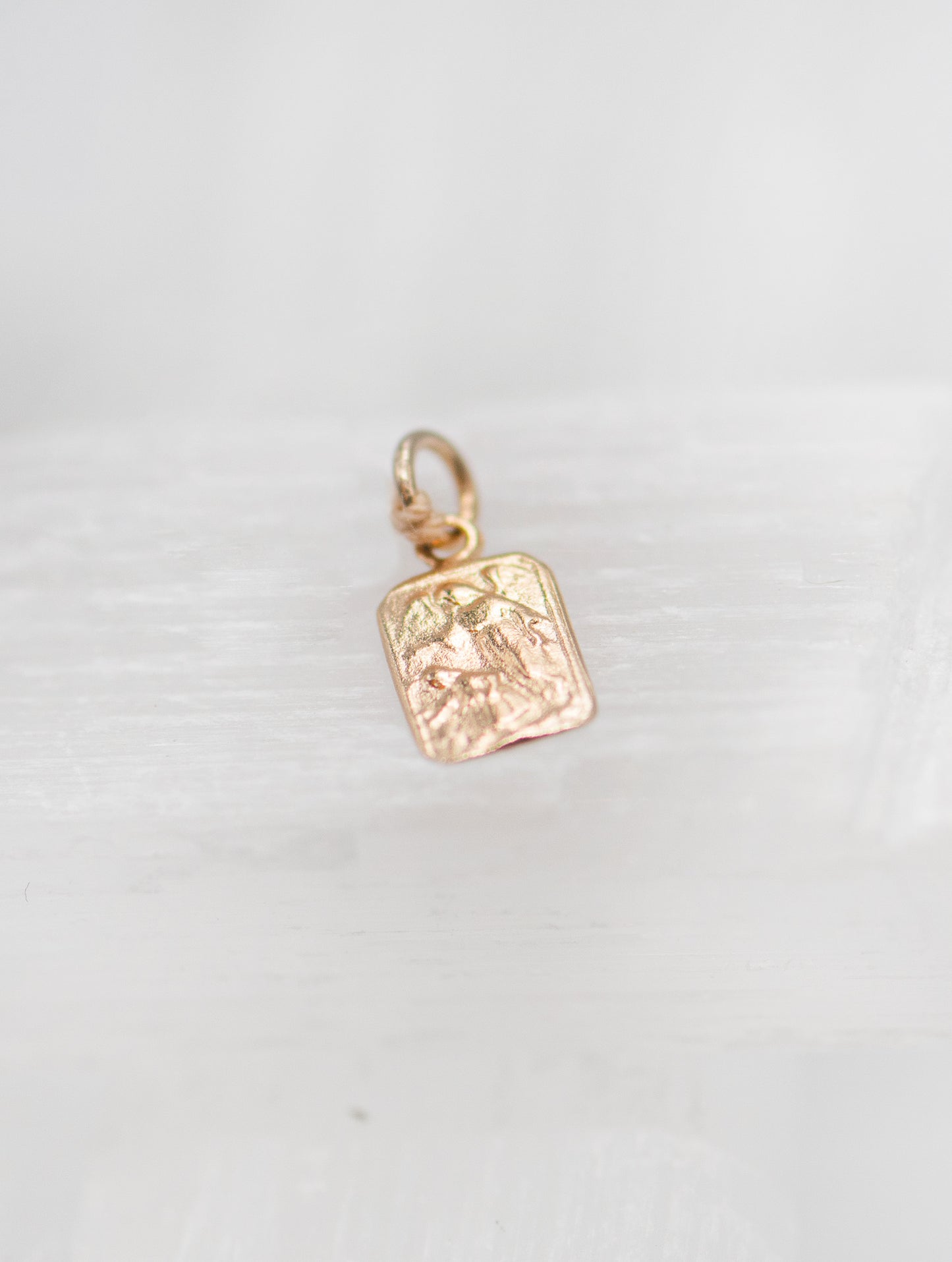Tiny Rectangle Pendant 00149