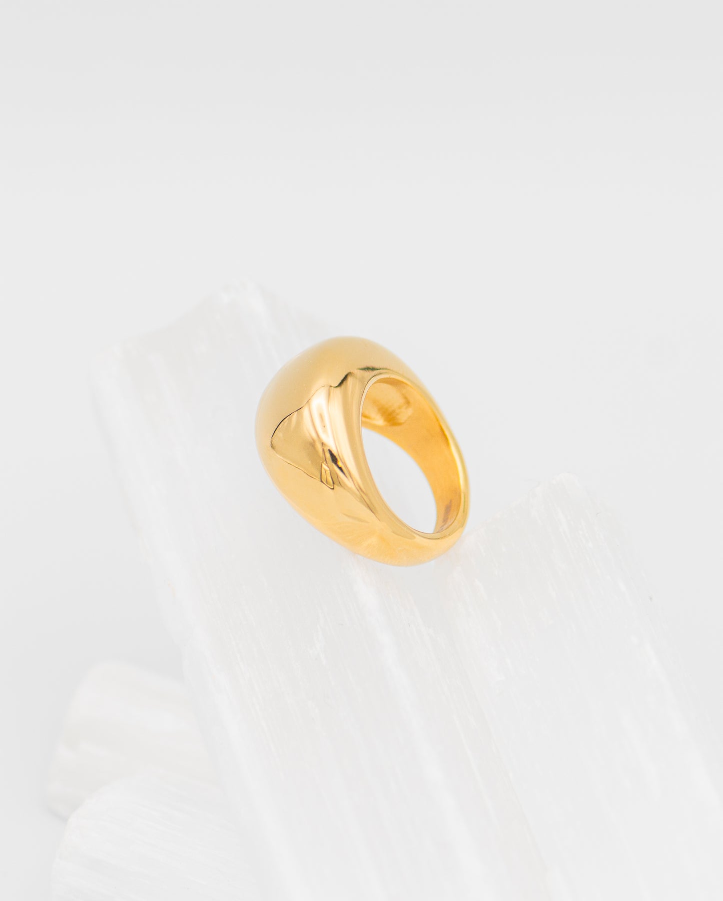 Dominique Dome Ring