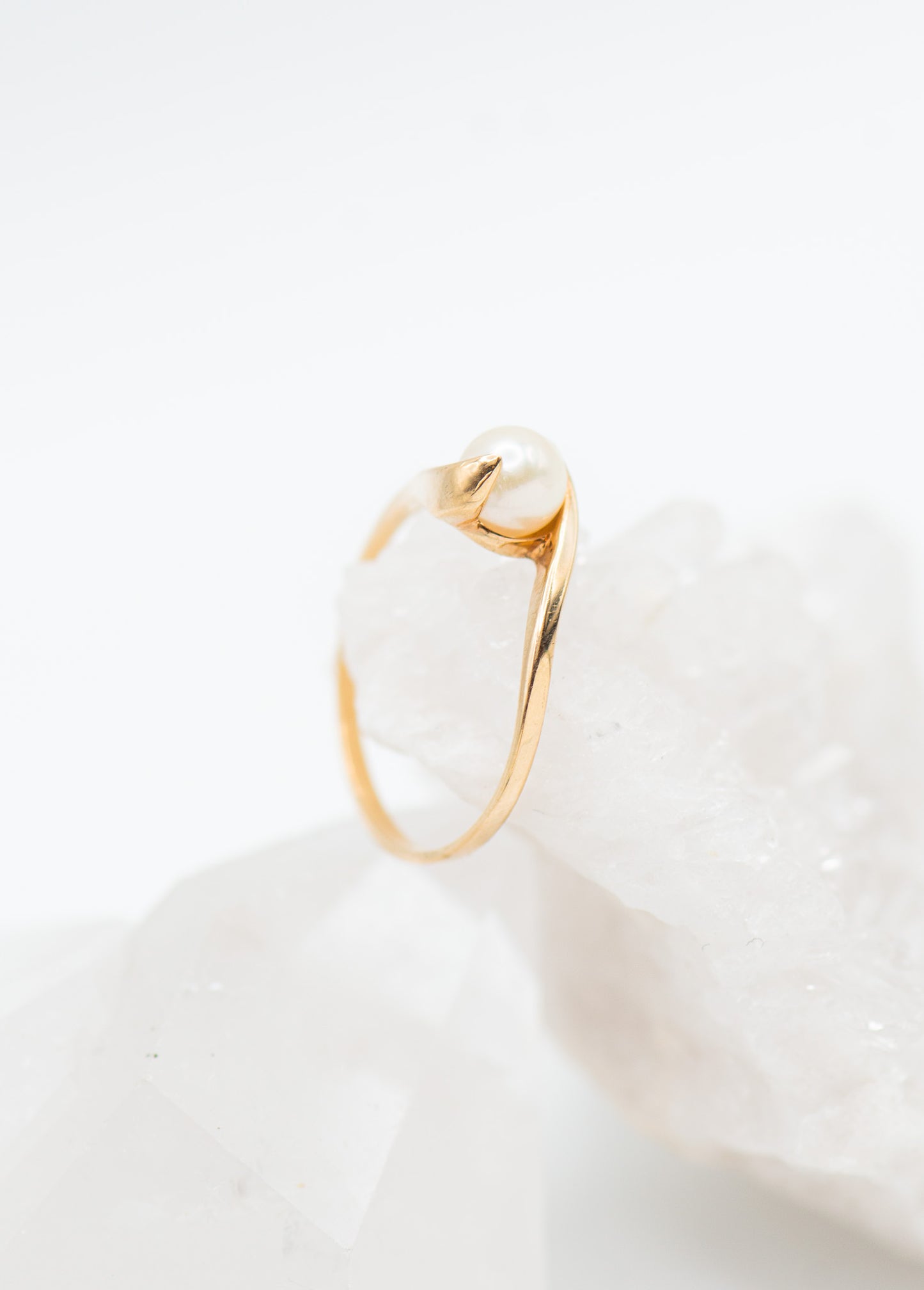 Elegant Single Pearl Ring