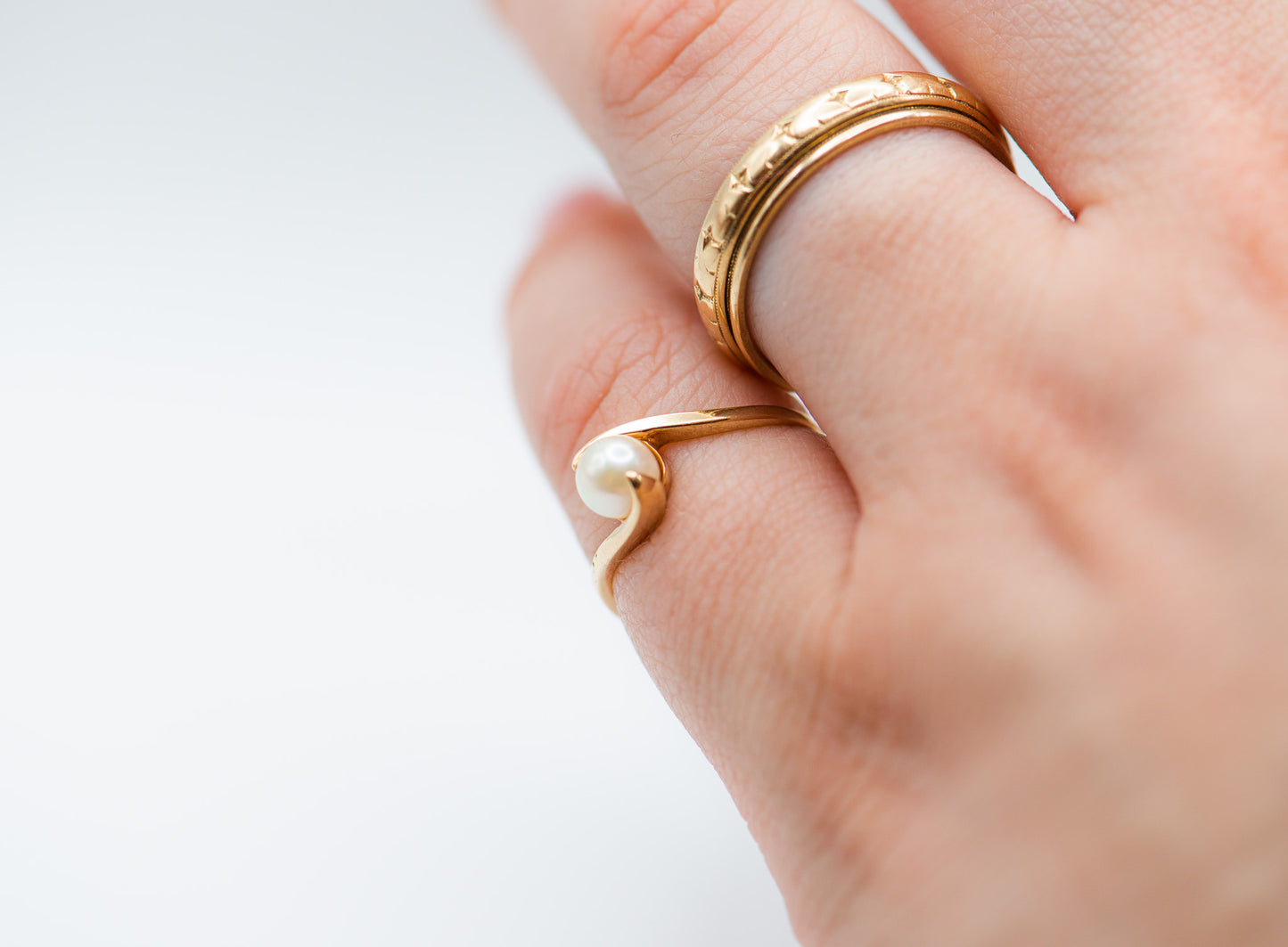 Elegant Single Pearl Ring
