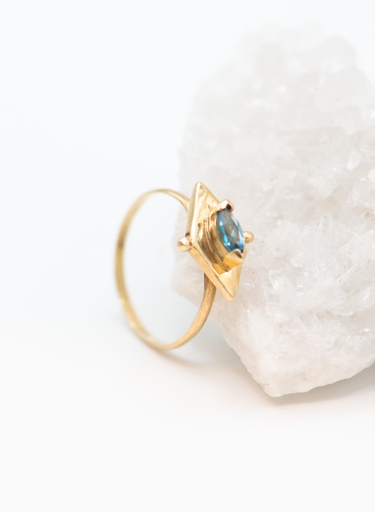 Llight blue marquise stone diamond shape ring