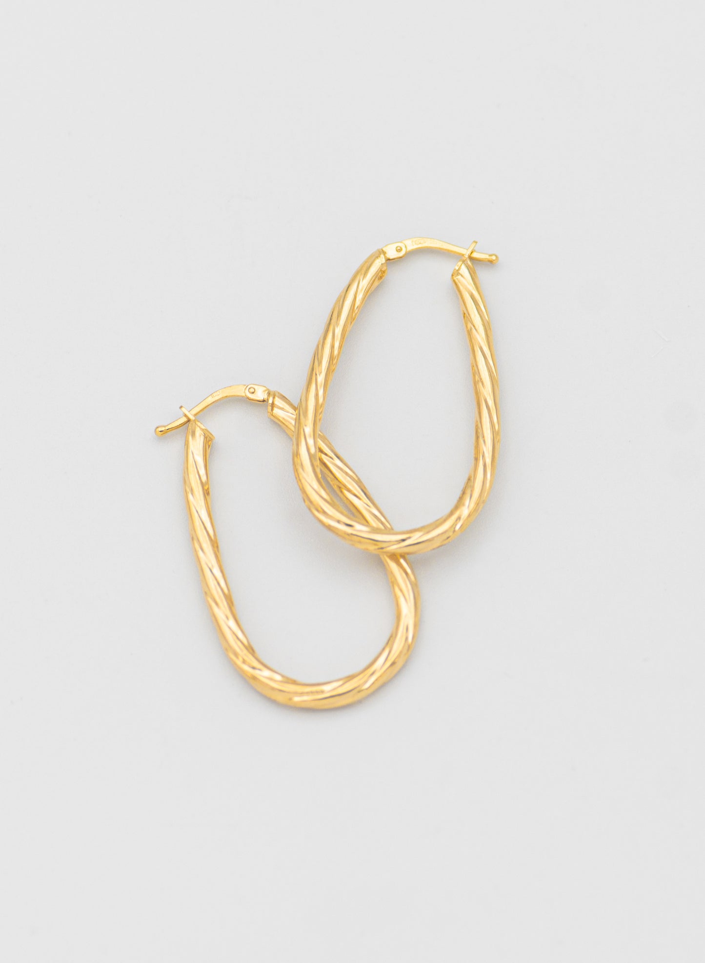 Lindsay Oval Hoops