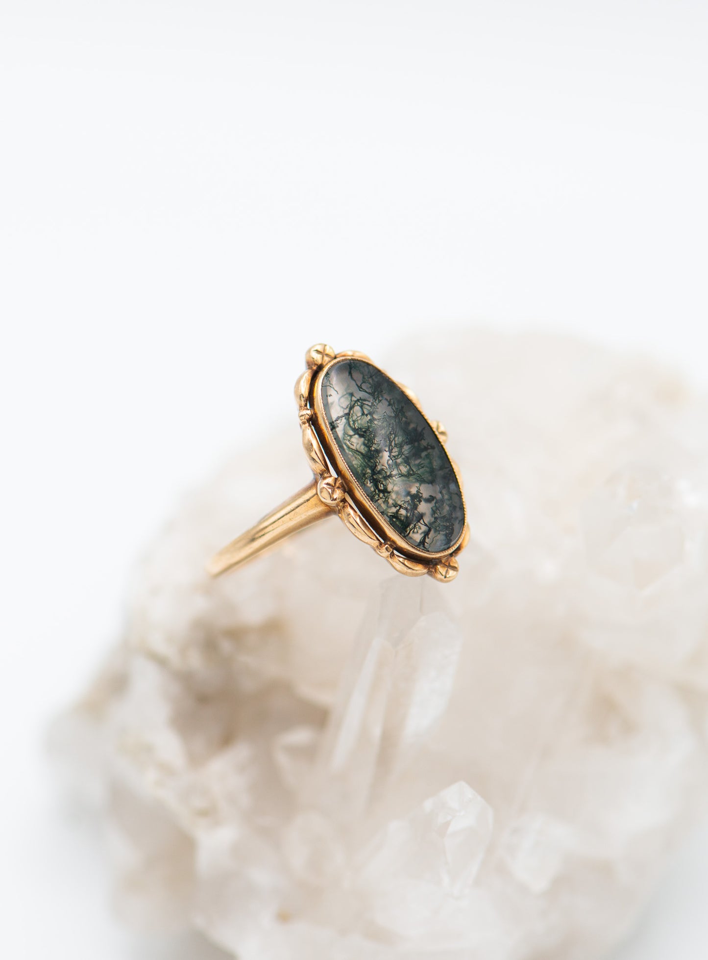Vintage moss agate ring
