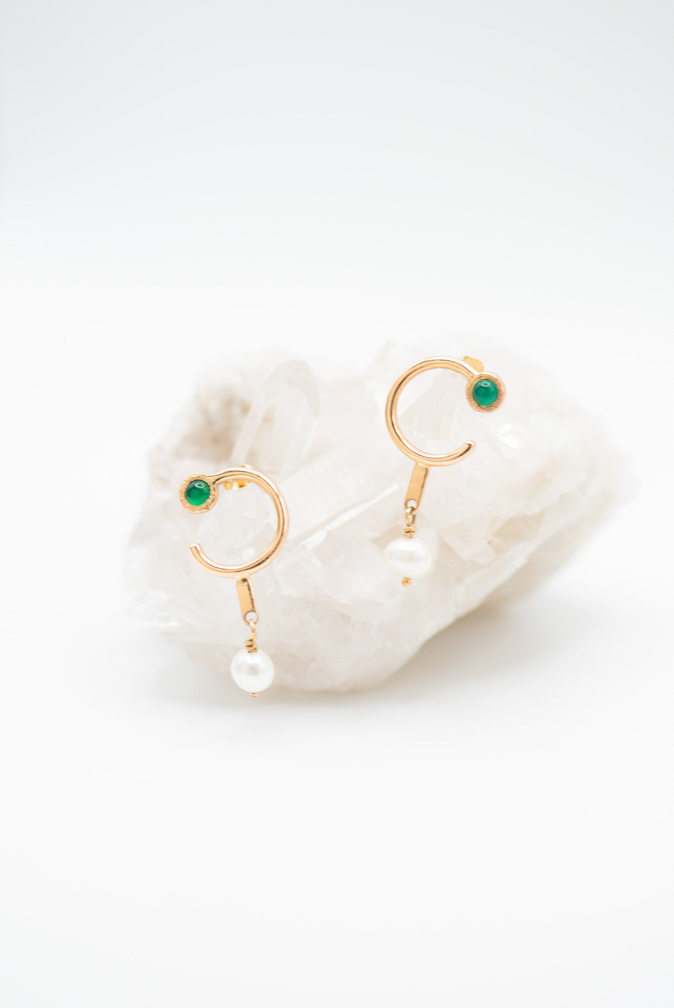 Green onyx & Pearl Earrings
