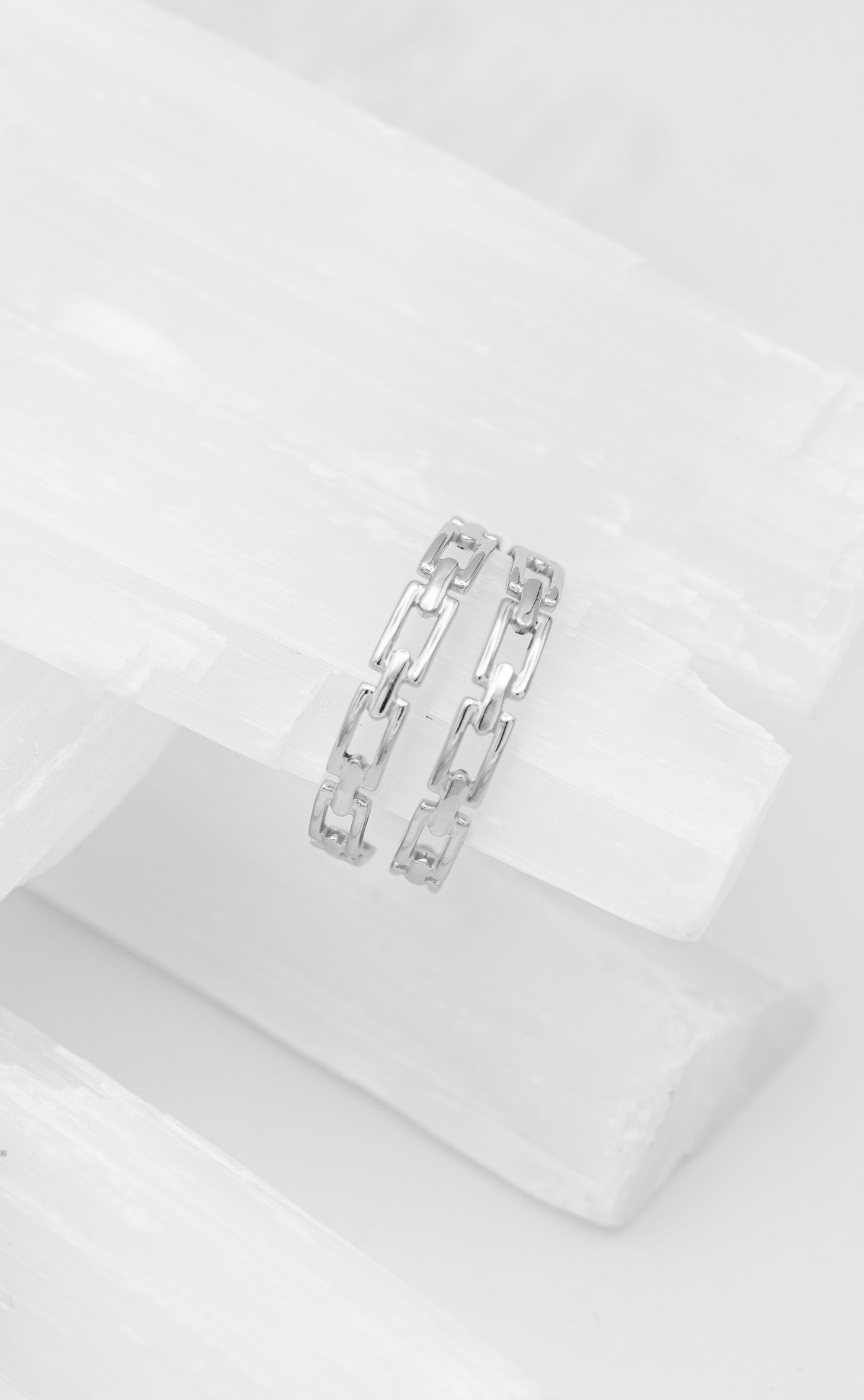 Zoey Chain Link Hoops