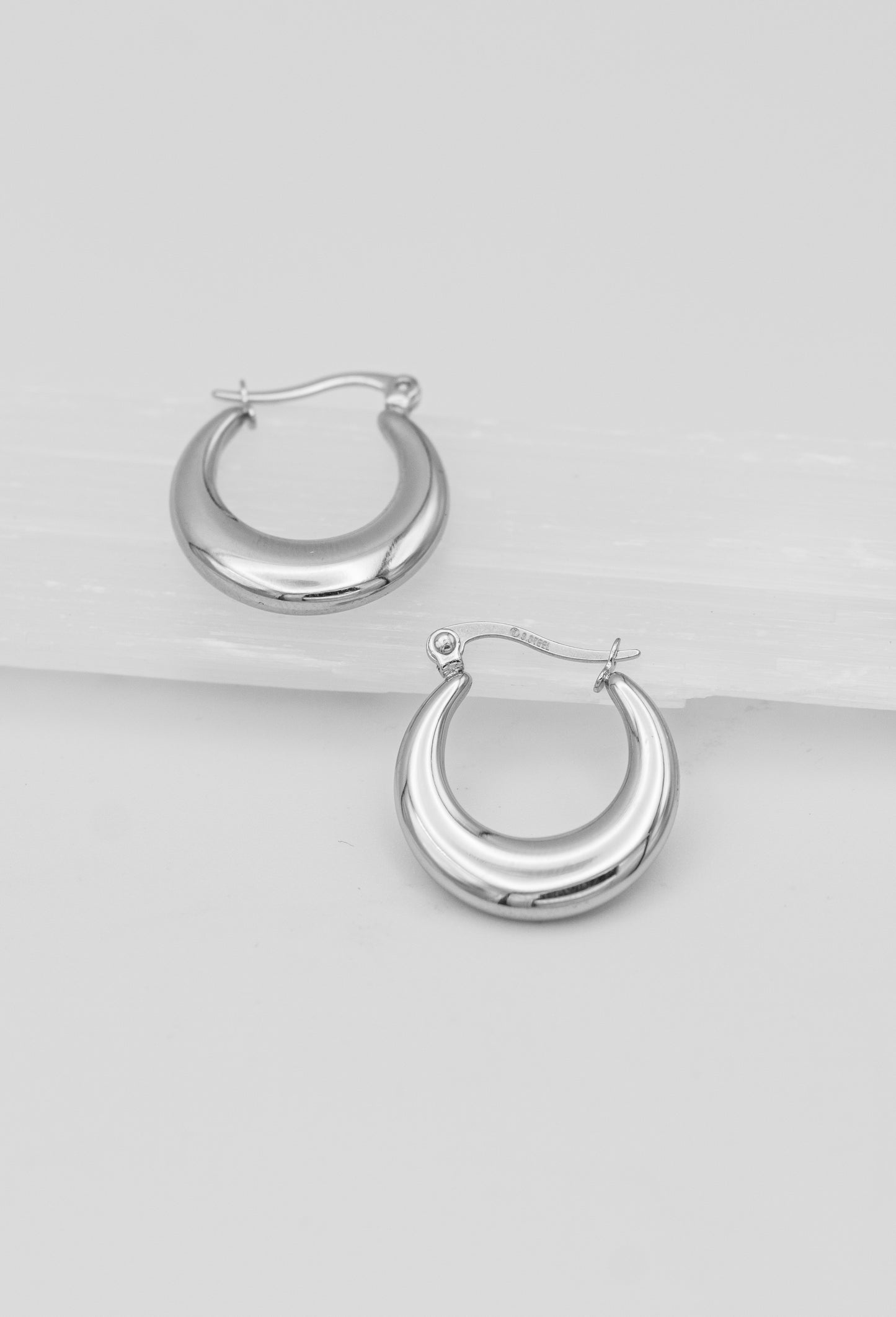 Lola Crescent Hoops