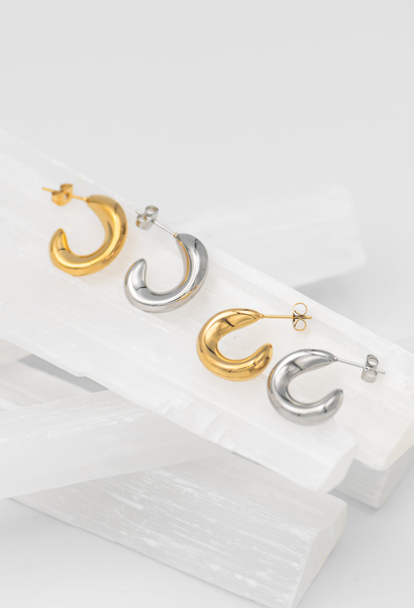 Joy Chunky Edge Earrings