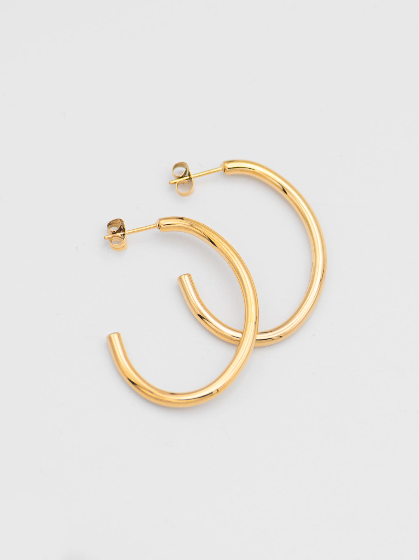 Demi Hoops