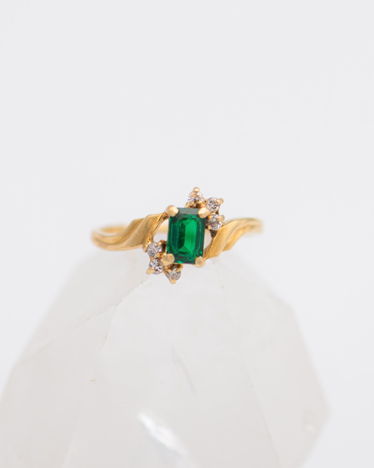 70's Ring in Green 0089