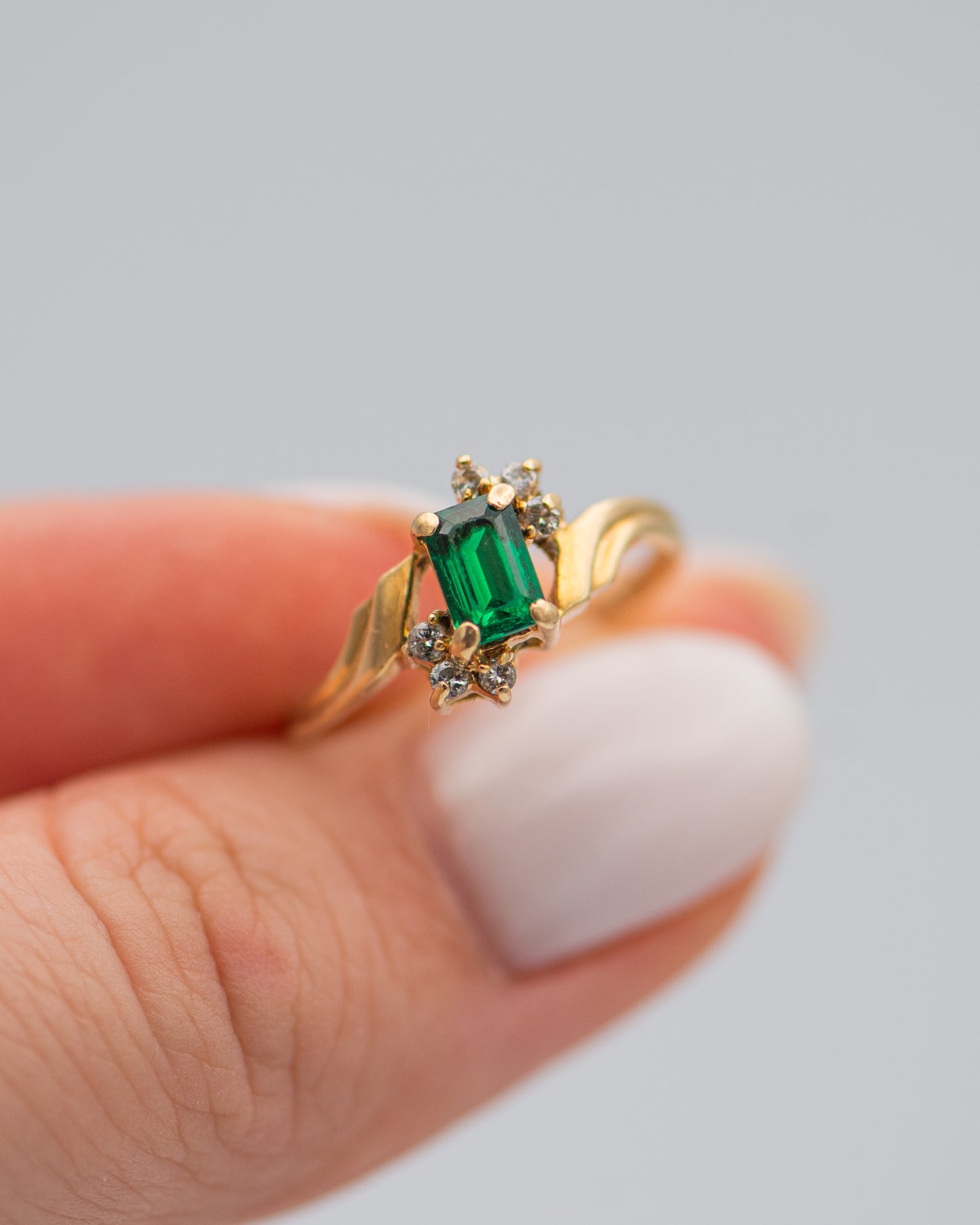 70's Ring in Green 0089