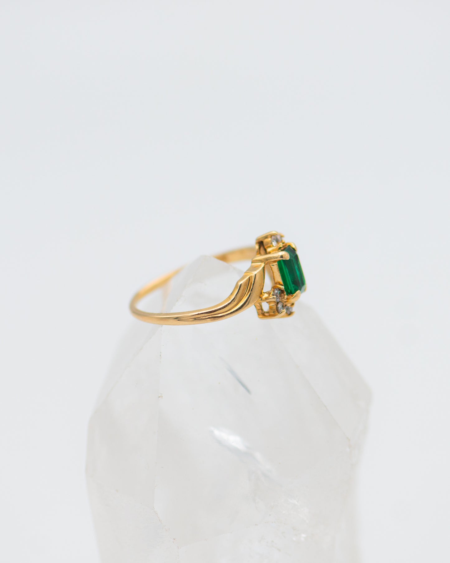 70's Ring in Green 0089