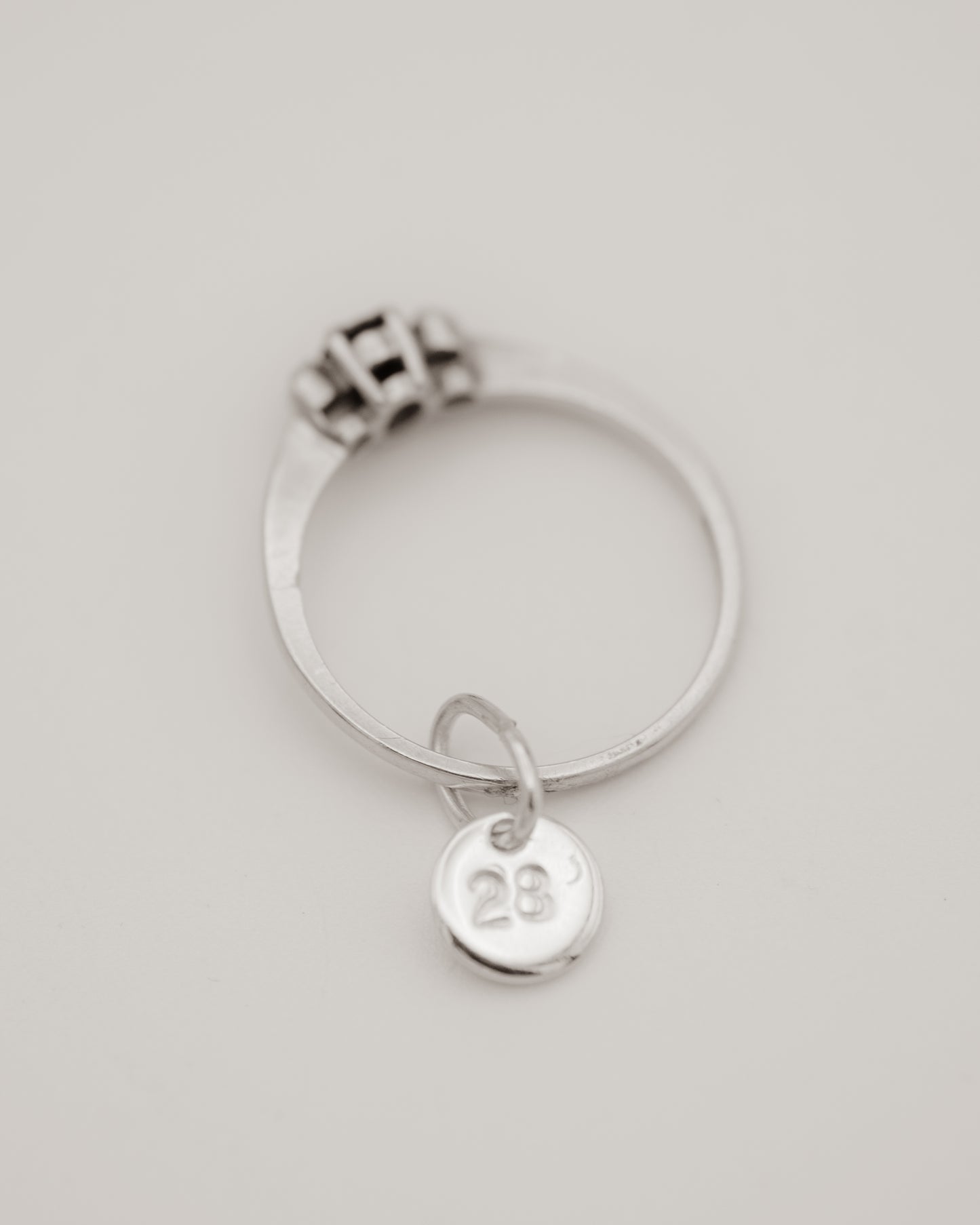 Dainty Dark Blue Ring 0028