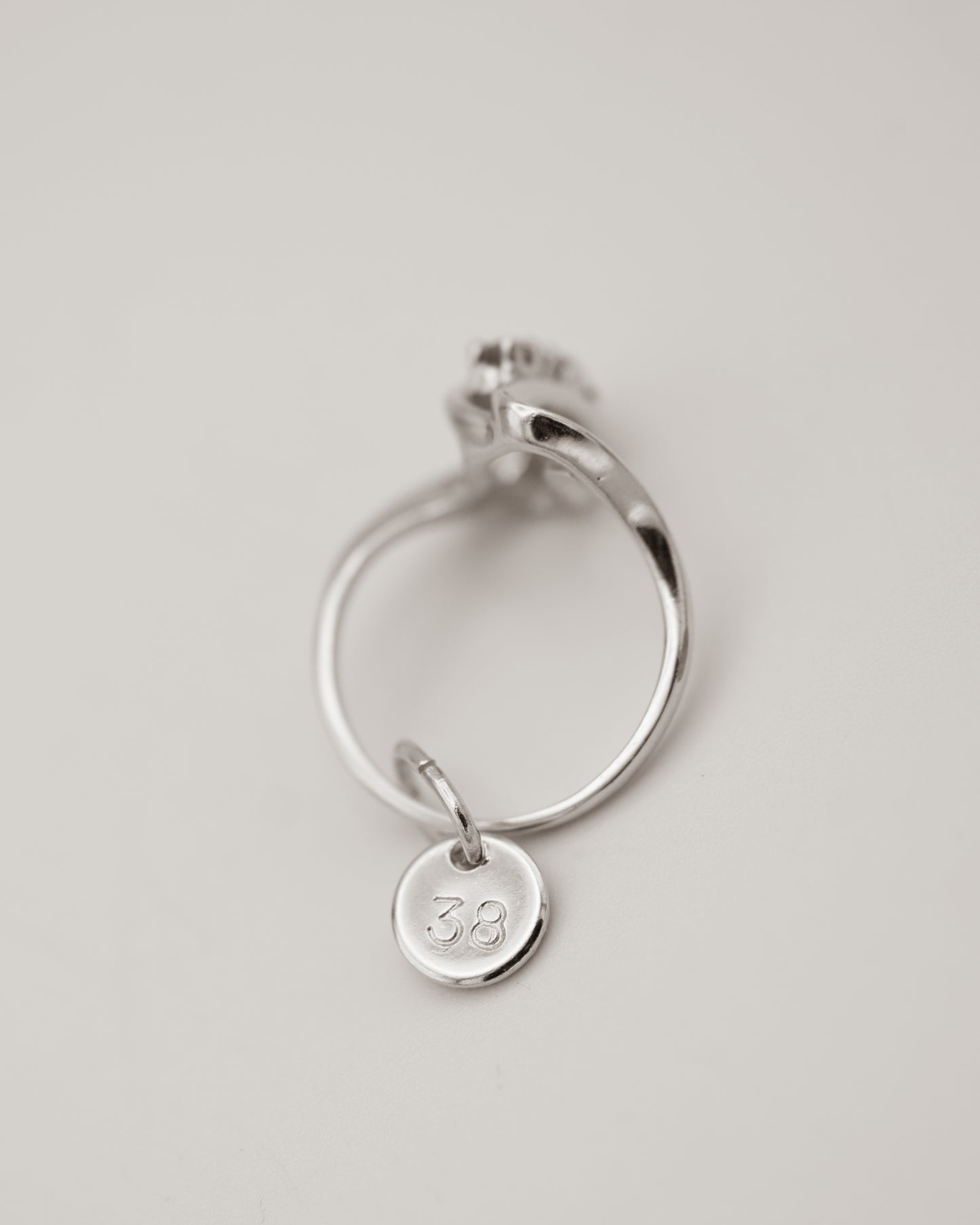 Swirl ring 0038