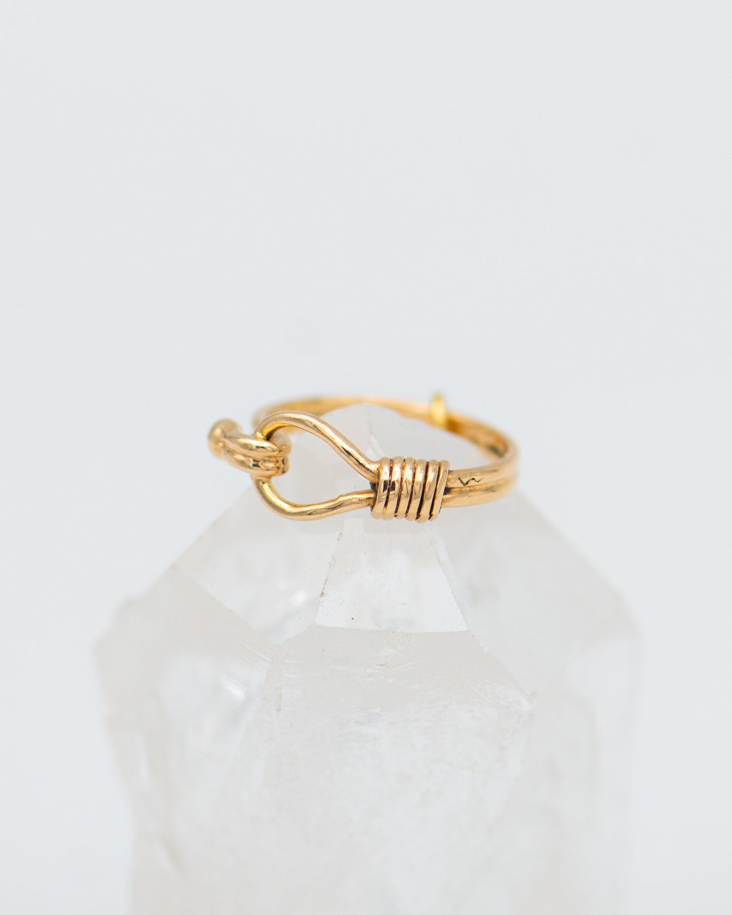 Hooked Ring 0030
