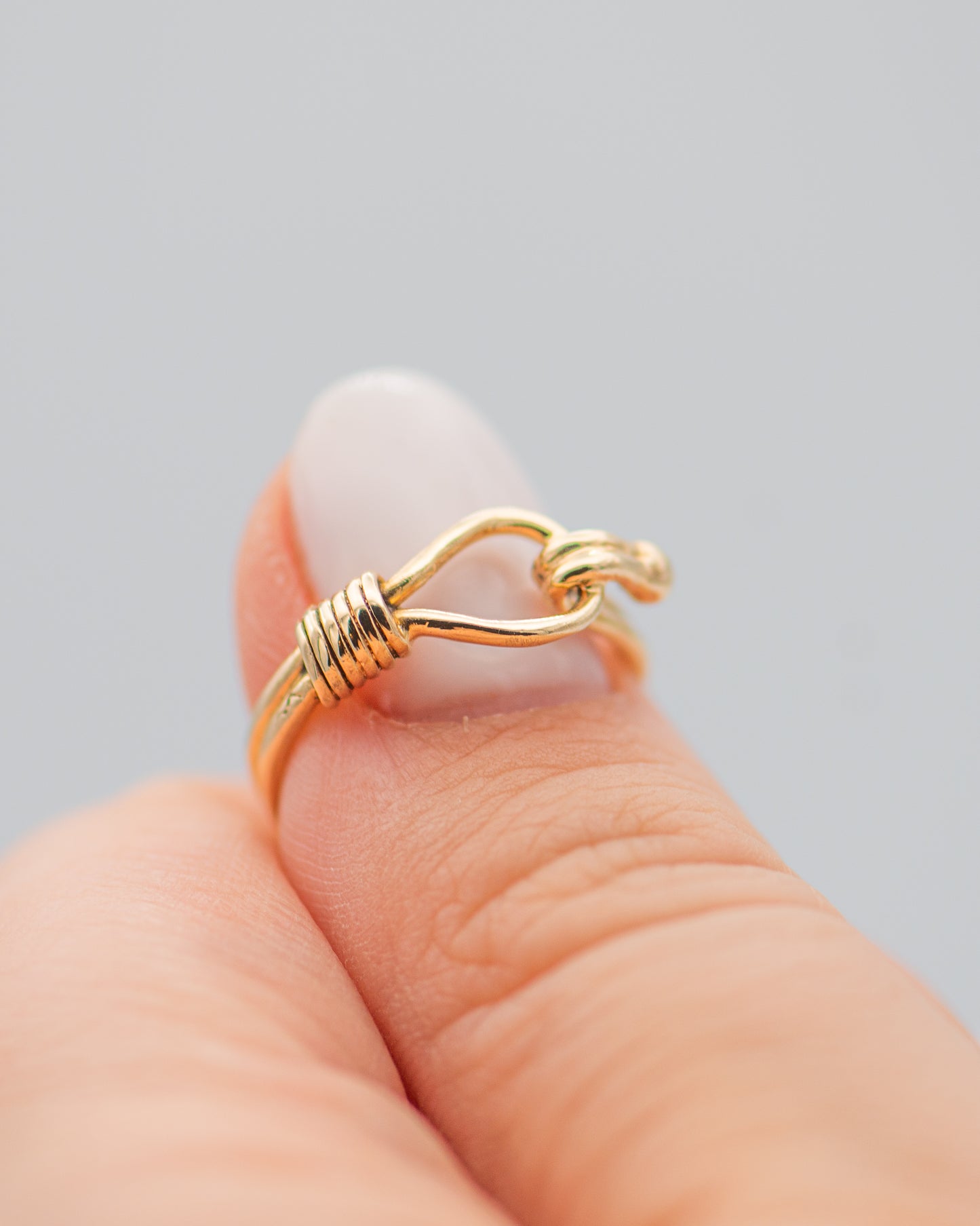 Hooked Ring 0030