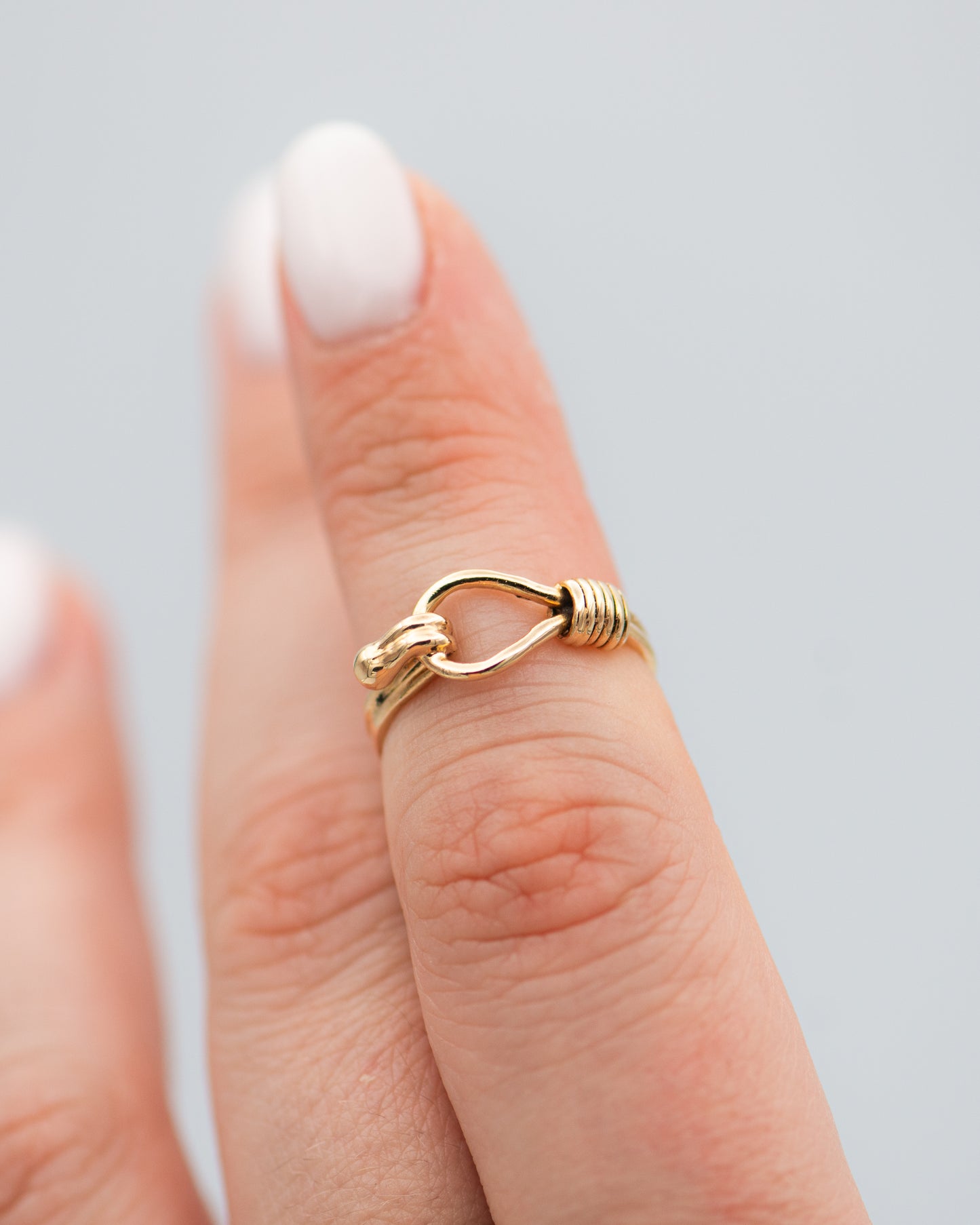 Hooked Ring 0030