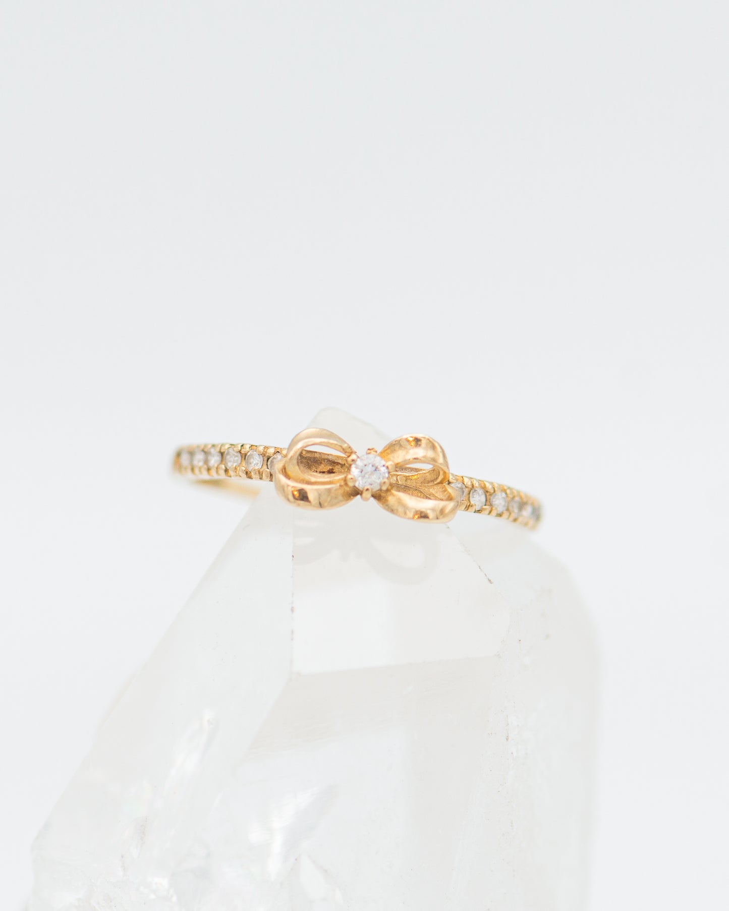 Tiny Bow Ring 0081