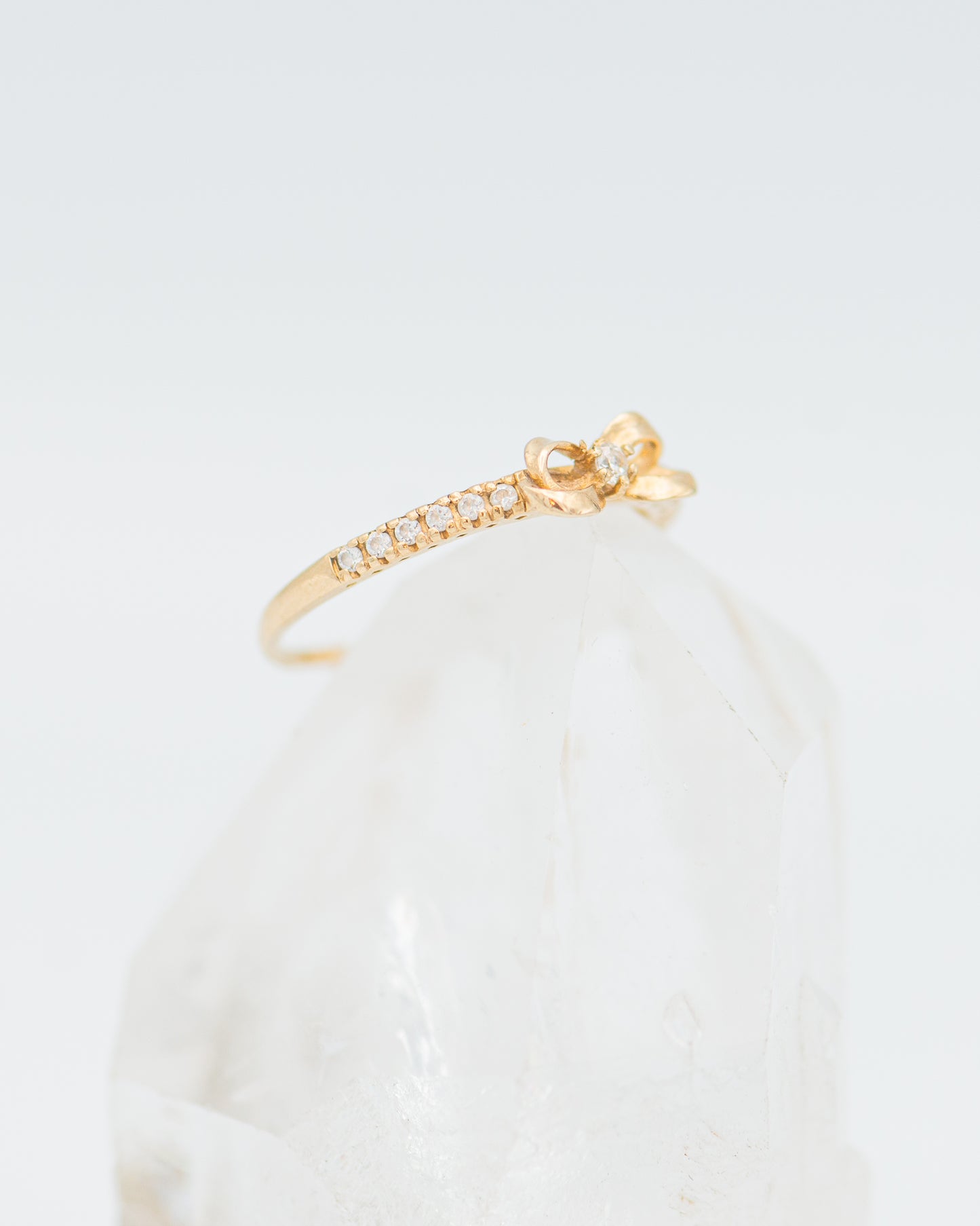 Tiny Bow Ring 0081