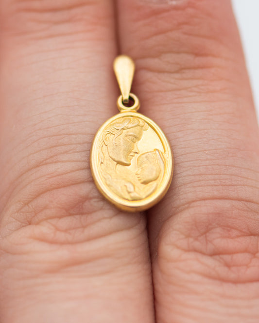 Mother Child Pendant 00150