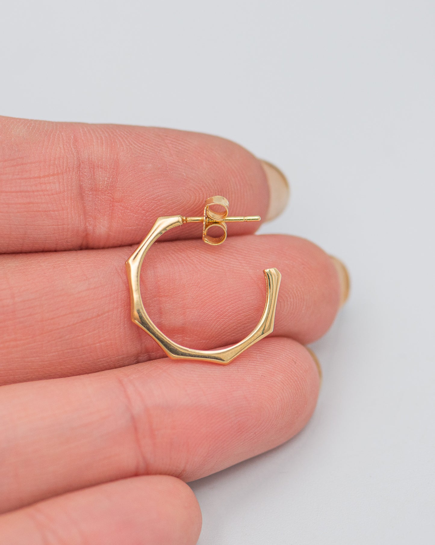 Small skinny hoops 00103