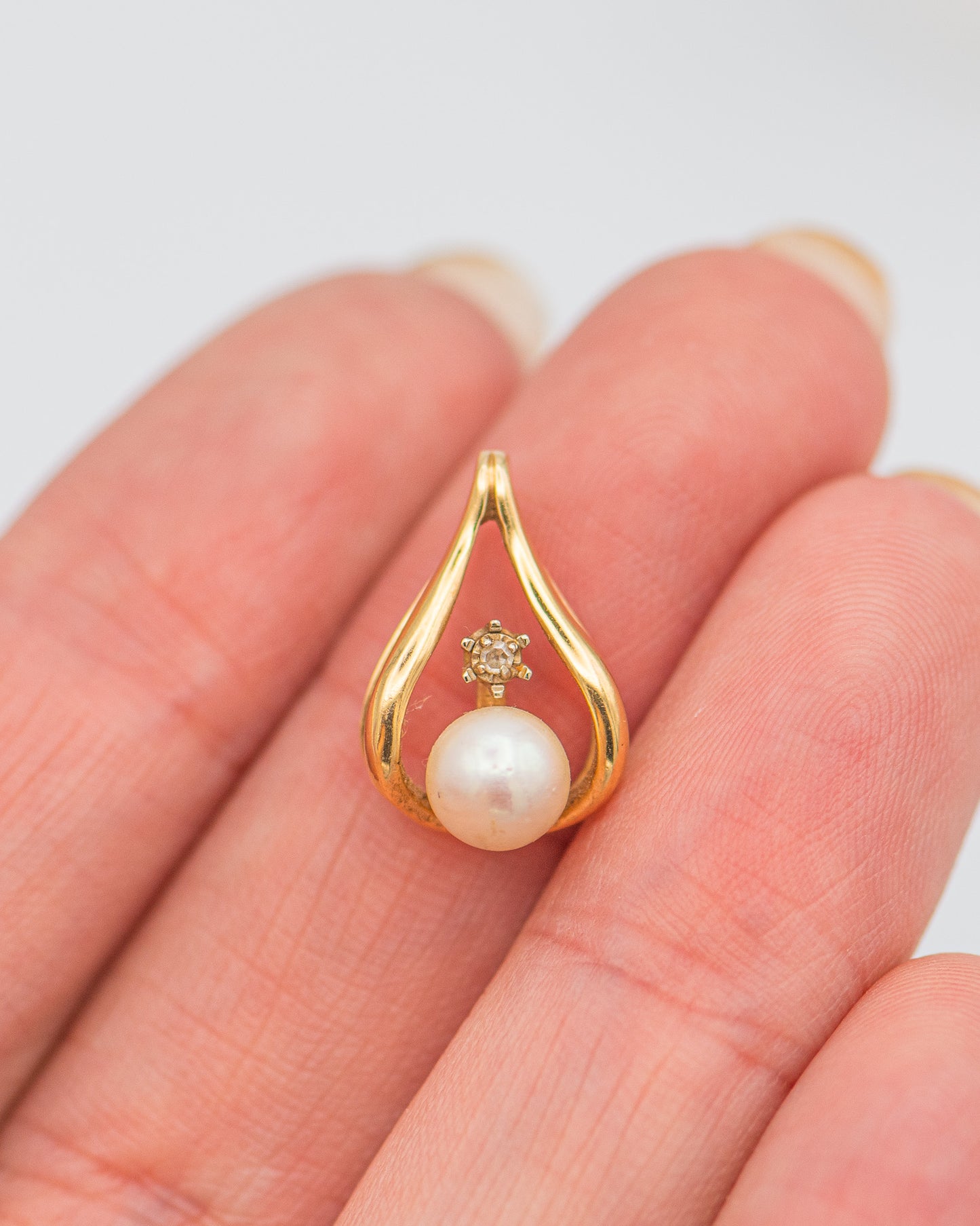 Vintage Pearl Pendant 00110