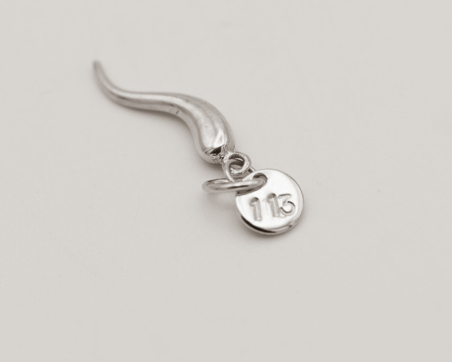 Italian peppercorn horn pendant 00113