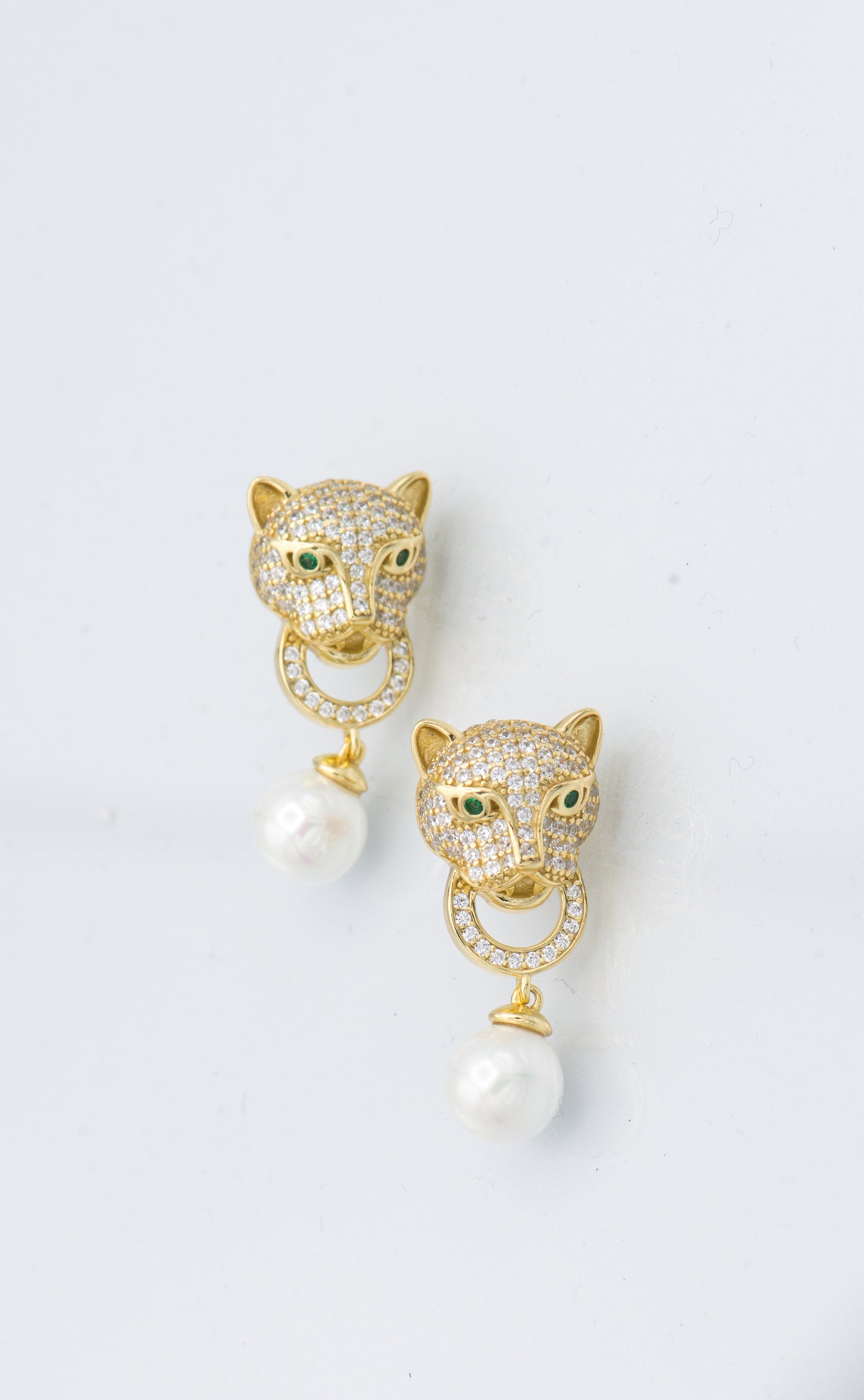 Roya Jaguar Pearl Earring - Mottive.inc