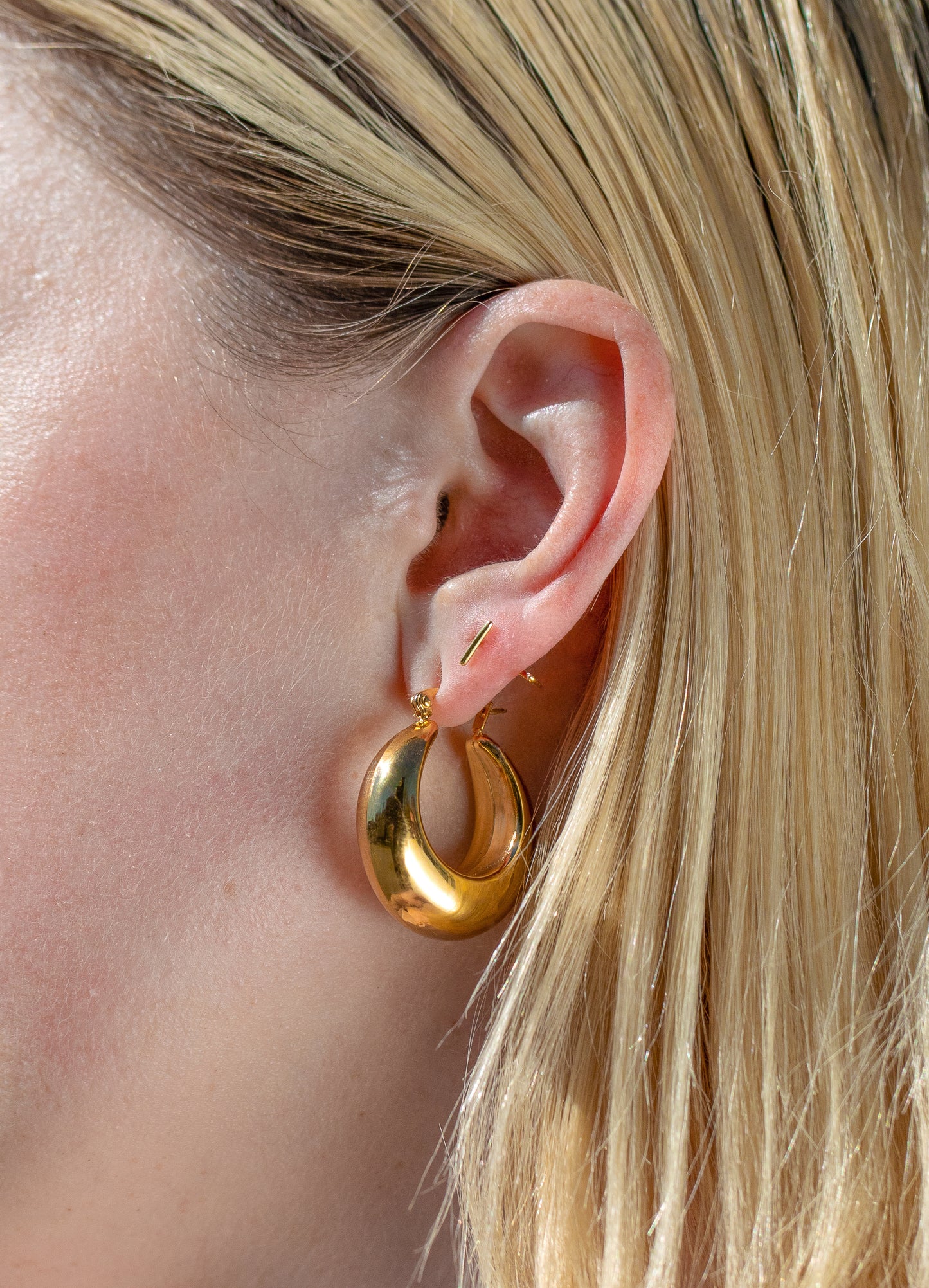 Kaia Hollow Teardrop Hoops - Mottive.inc