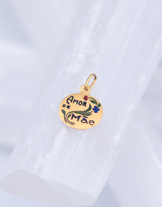 Amore De Mae Pendant