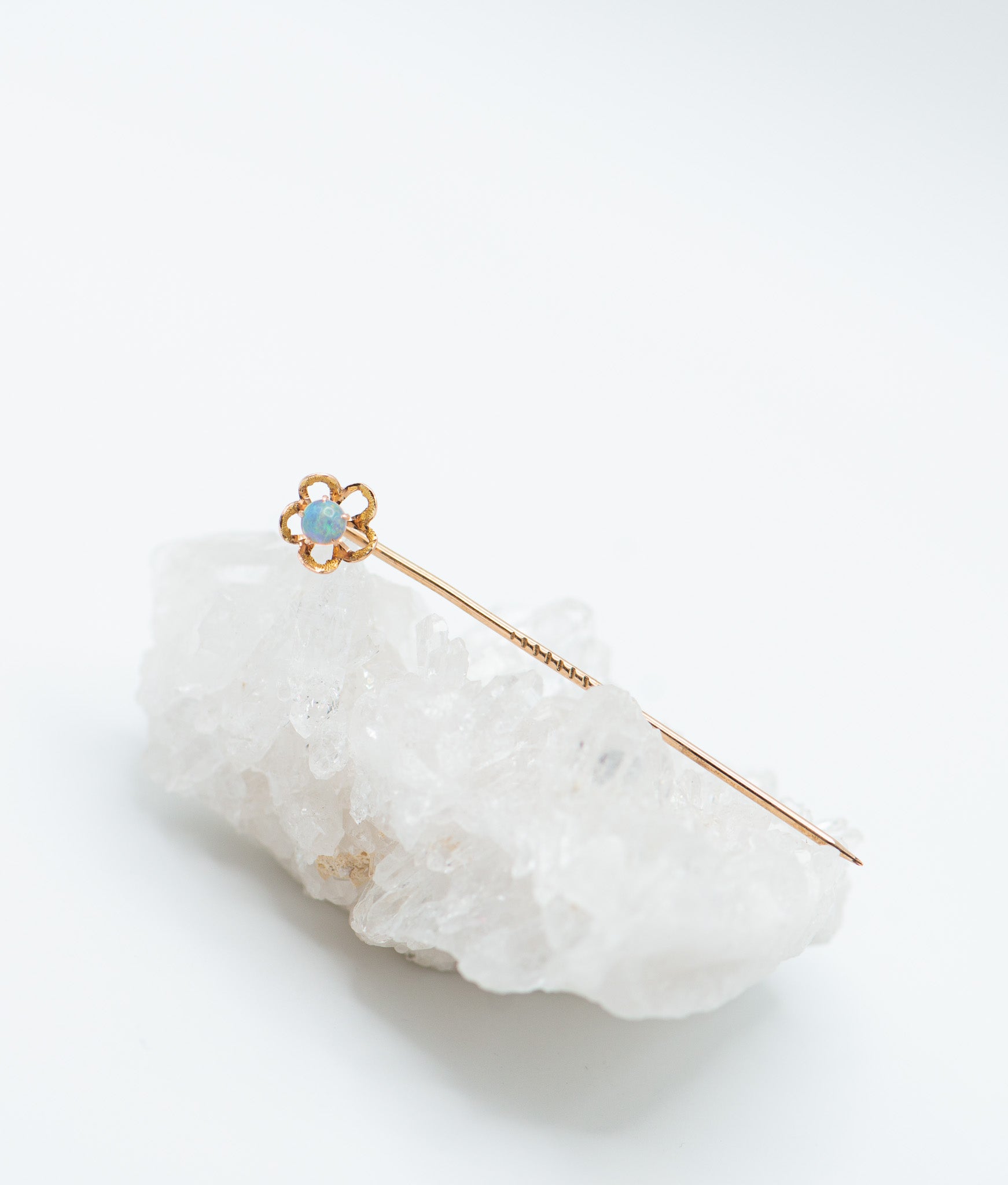 Mottive Victorian Era Opal Flower Pin – Mottive.inc