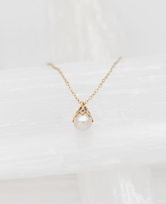 Tista Pearl Necklace
