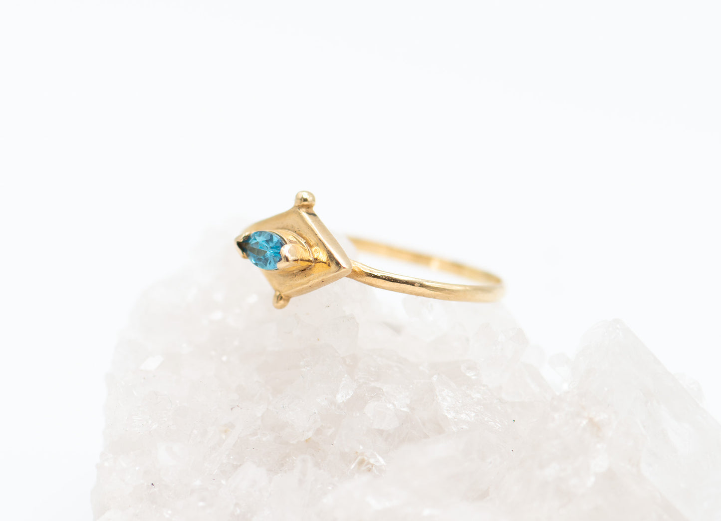 Llight blue marquise stone diamond shape ring