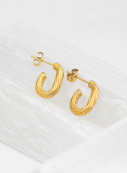 J.J. Ribbed Hoop Earrings