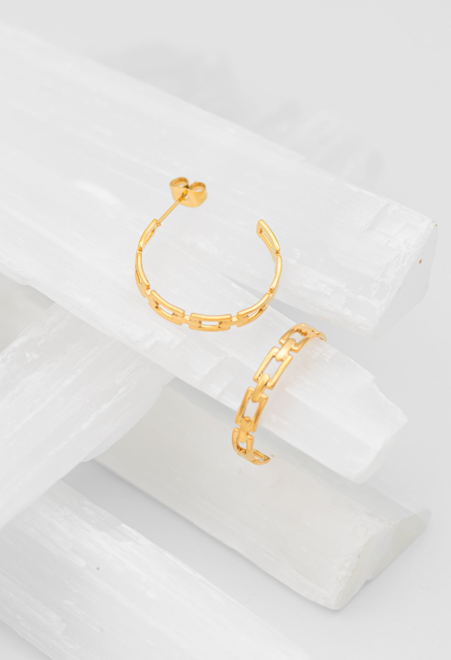 Zoey Chain Link Hoops