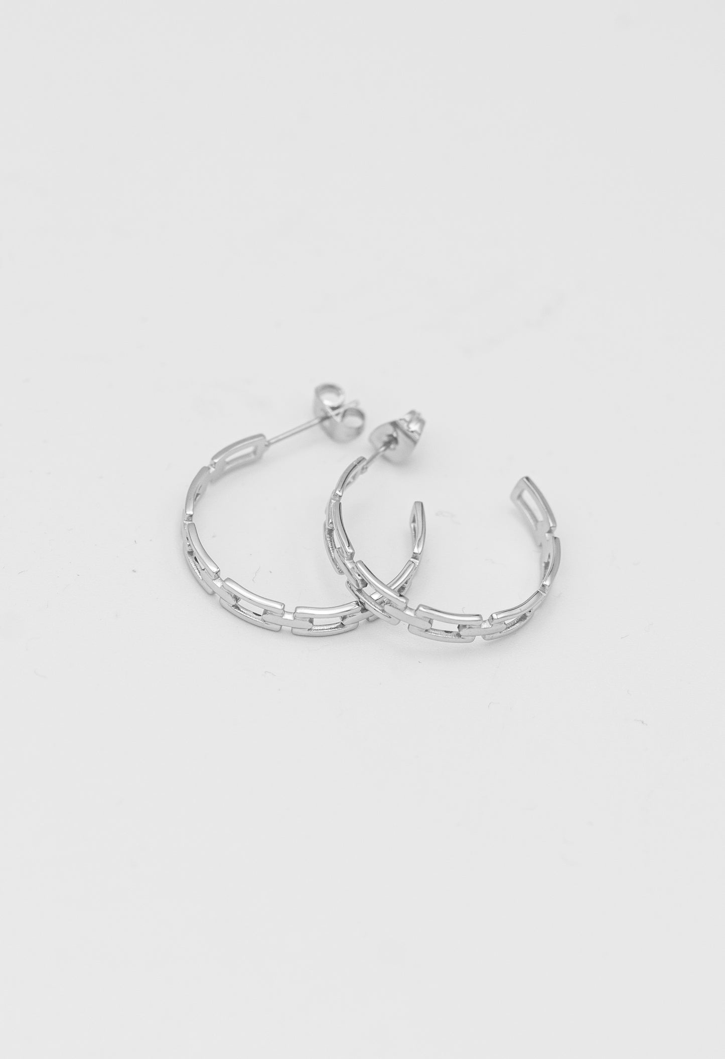Zoey Chain Link Hoops