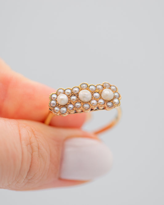 Pearl Flower Ring 0095