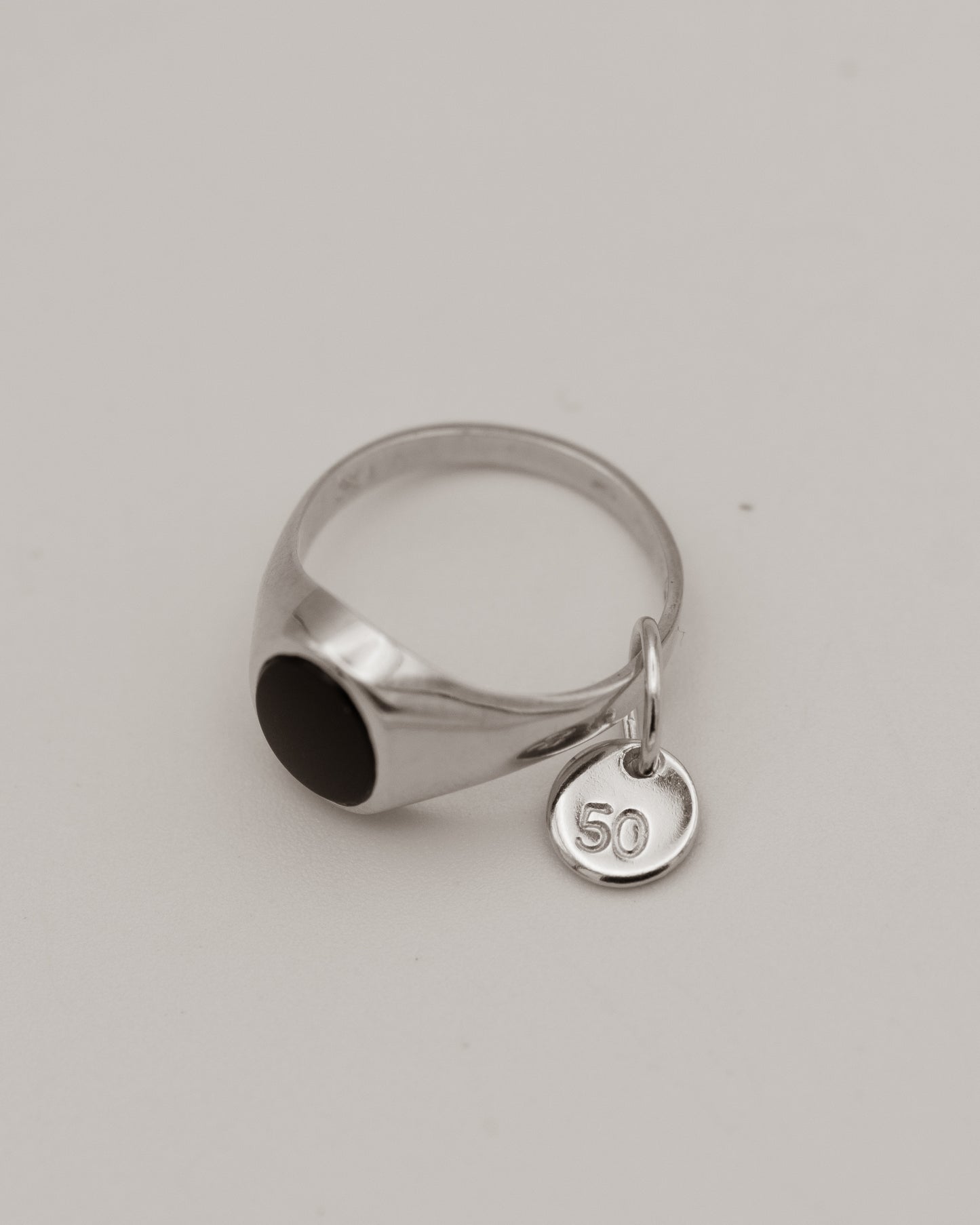 Only Signet Ring 0050