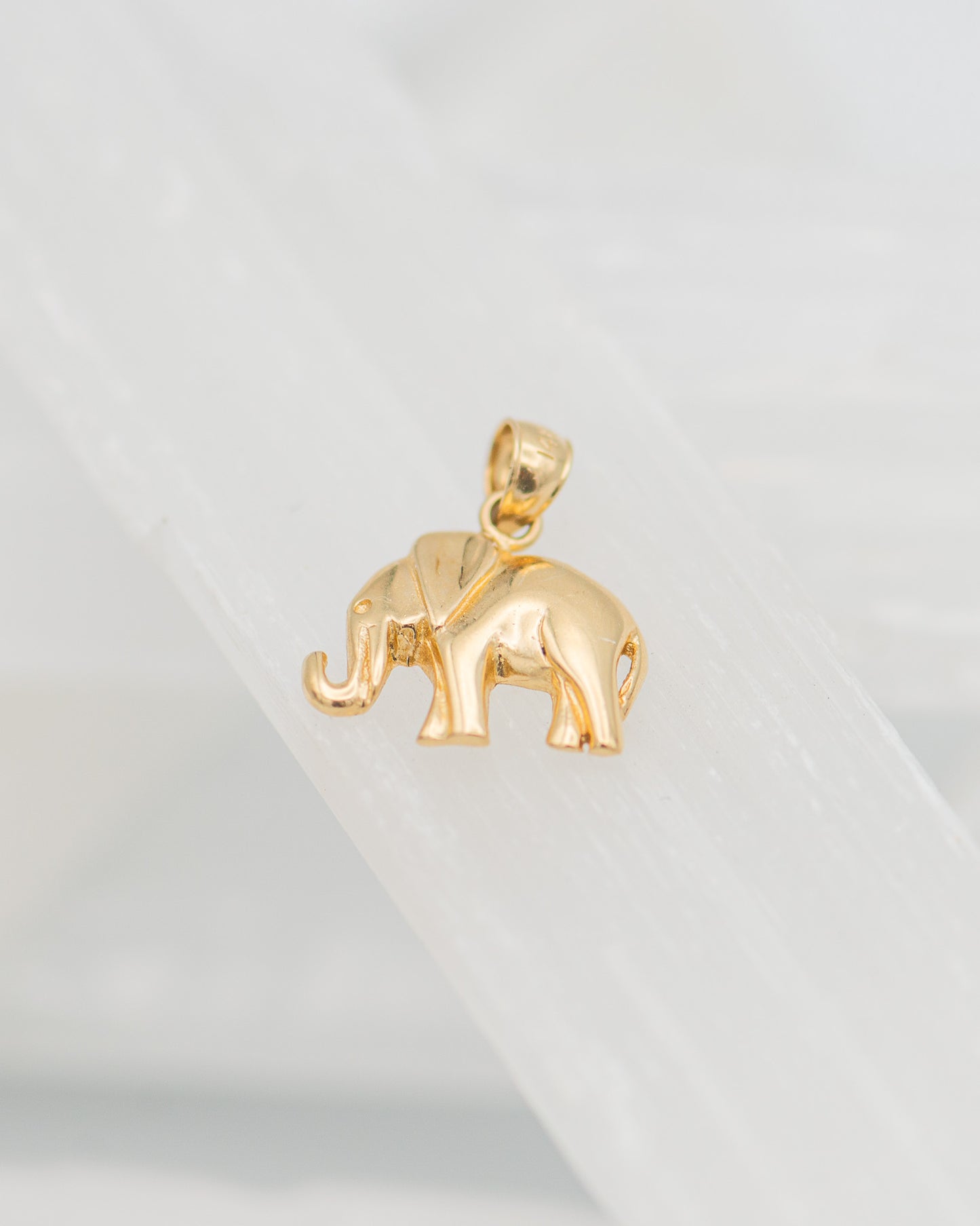 Lucky Elephant Pendant 00131