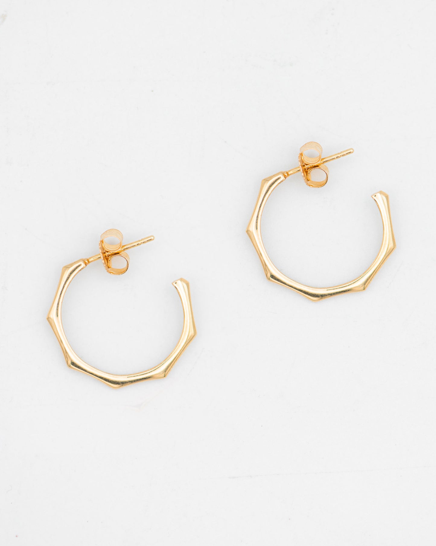 Small skinny hoops 00103