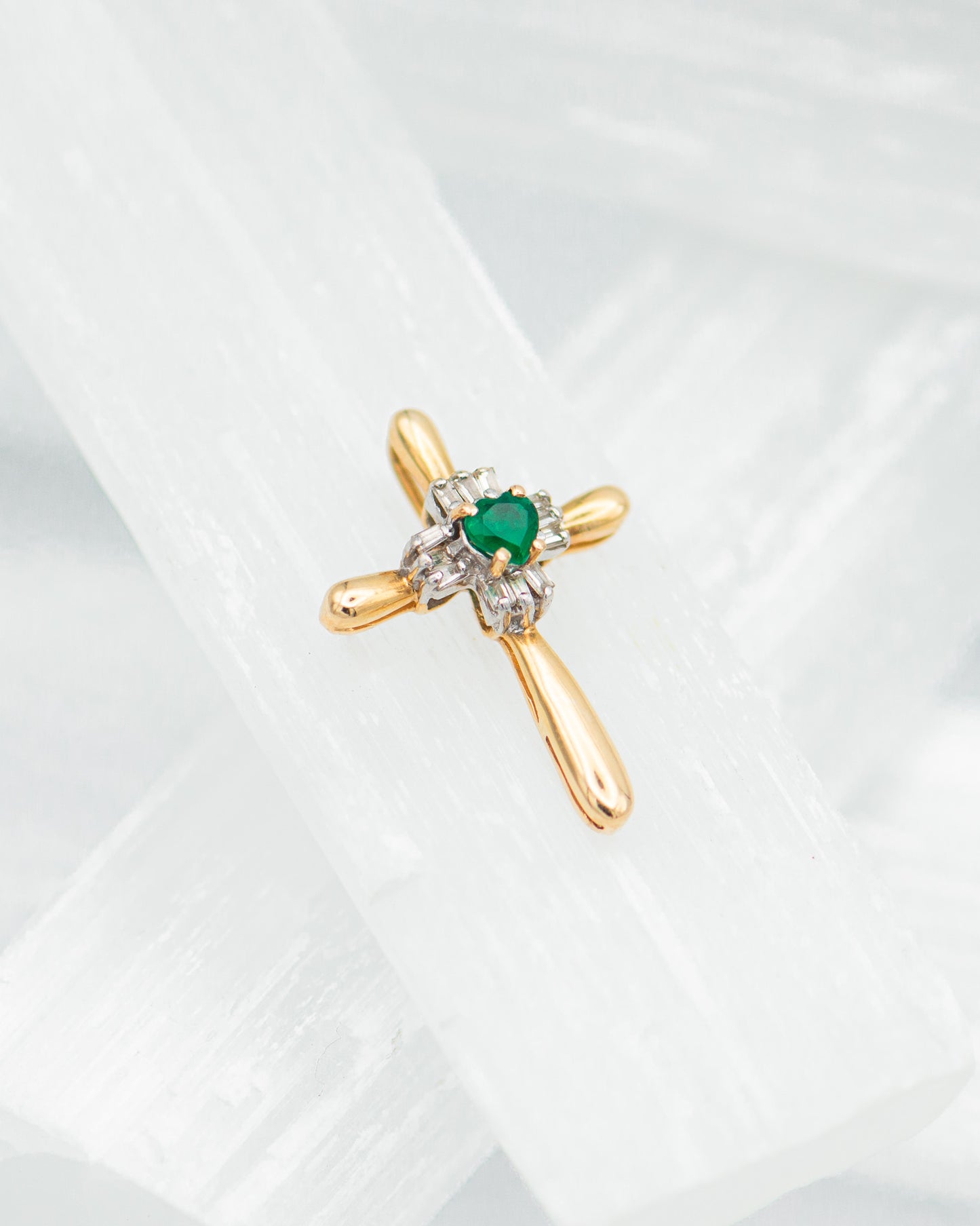 Cross Pendant 00145