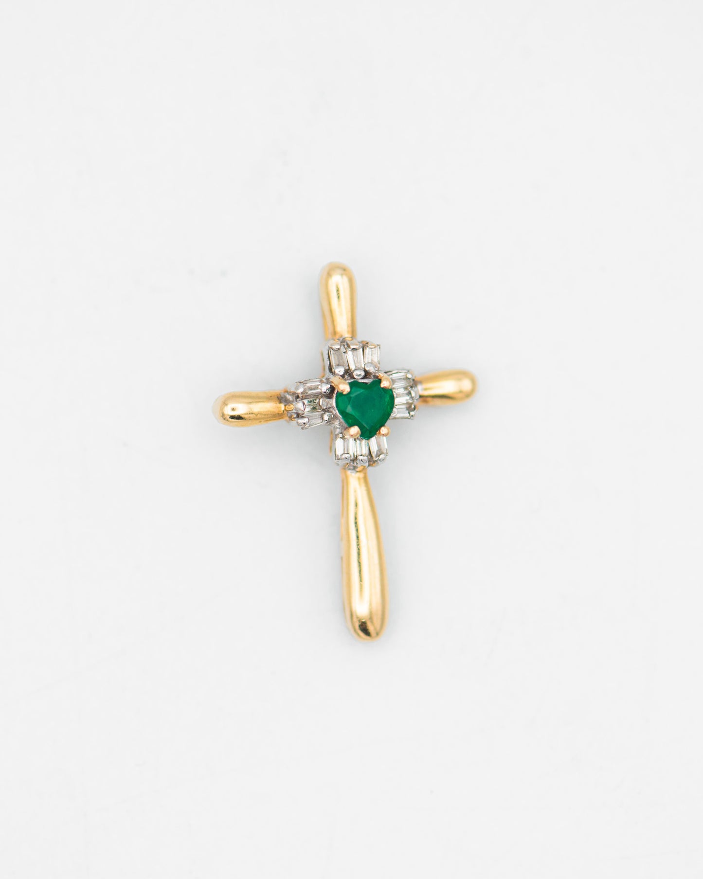 Cross Pendant 00145