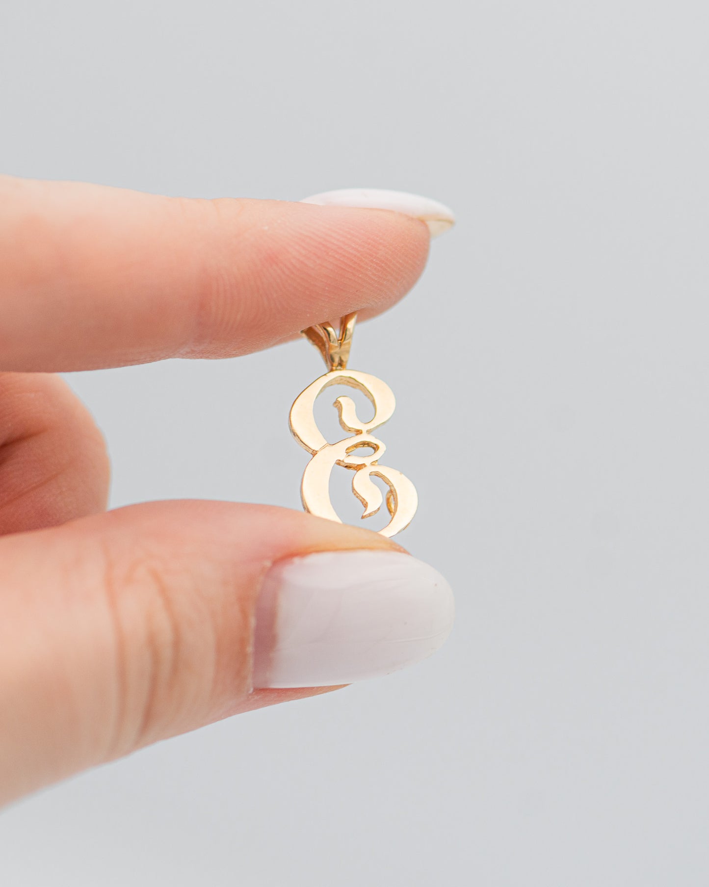 E Initial Pendant 0073