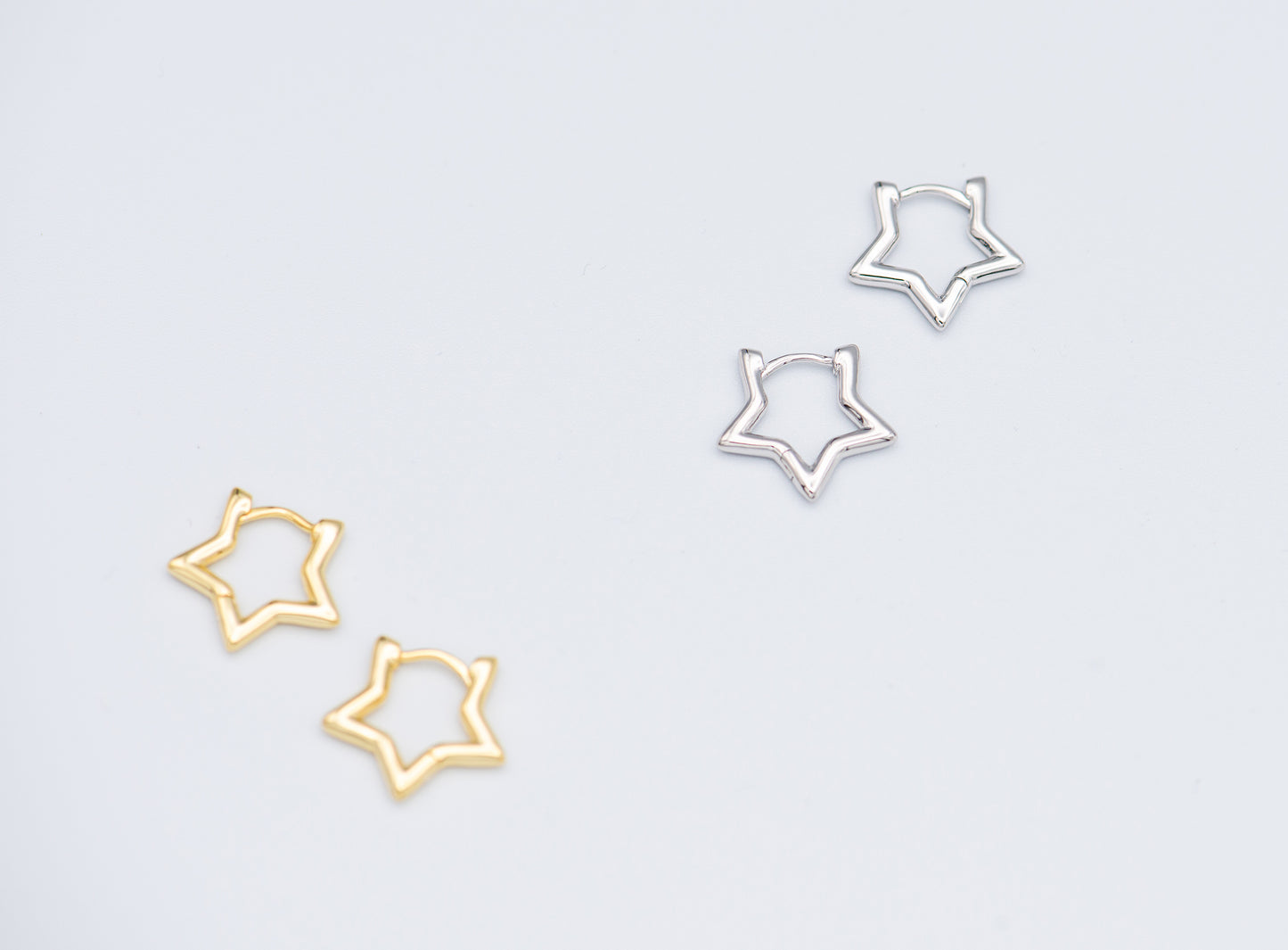 Estrella Star Huggies Earring