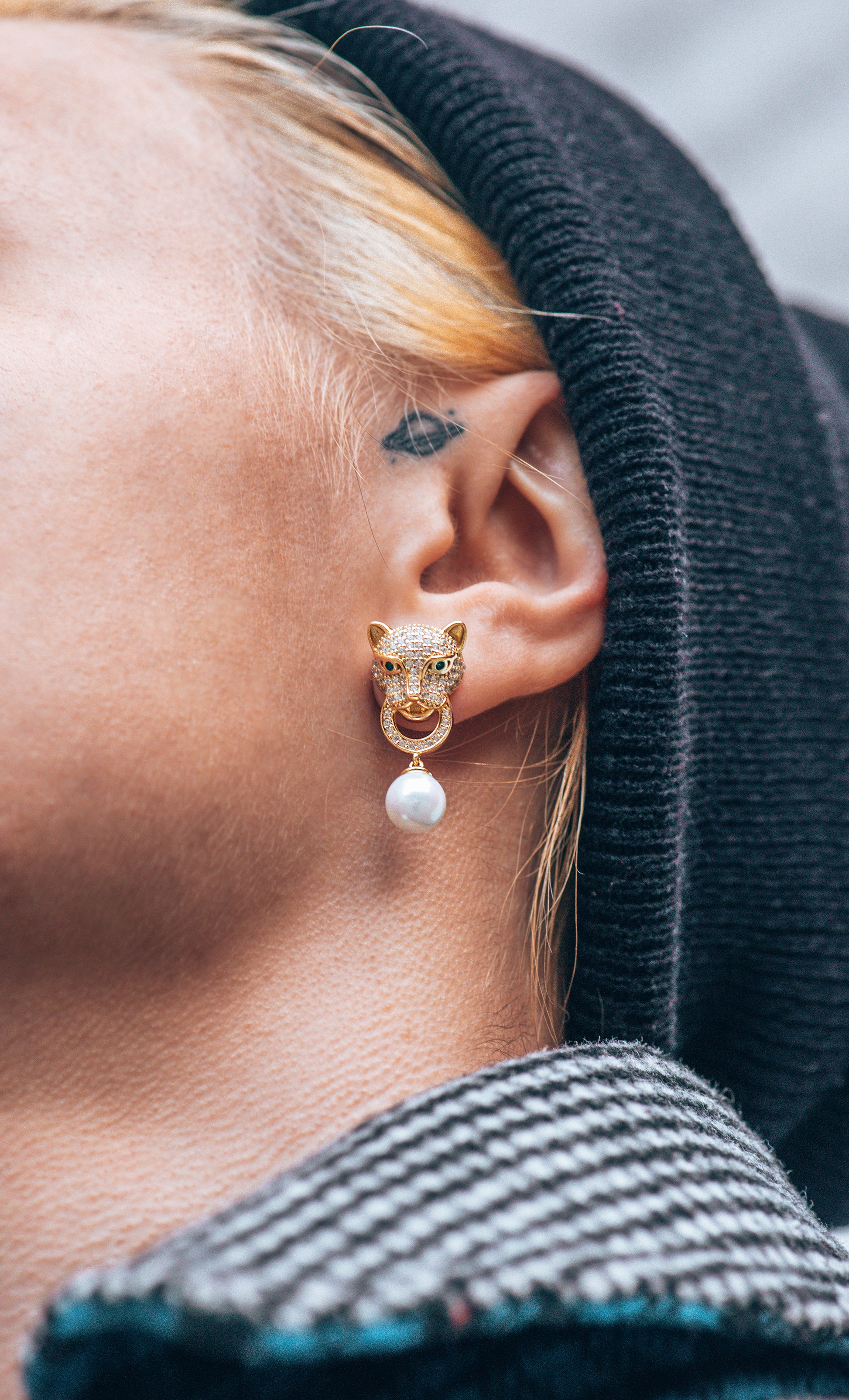 Roya Jaguar Pearl Earring - Mottive.inc